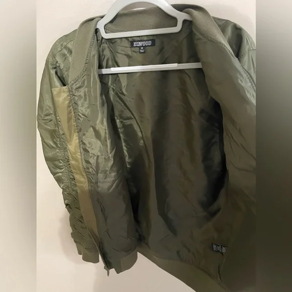 Elwood NWT Men’s Nylon Olive Green Bomber Jacket - Picture 3 of 6